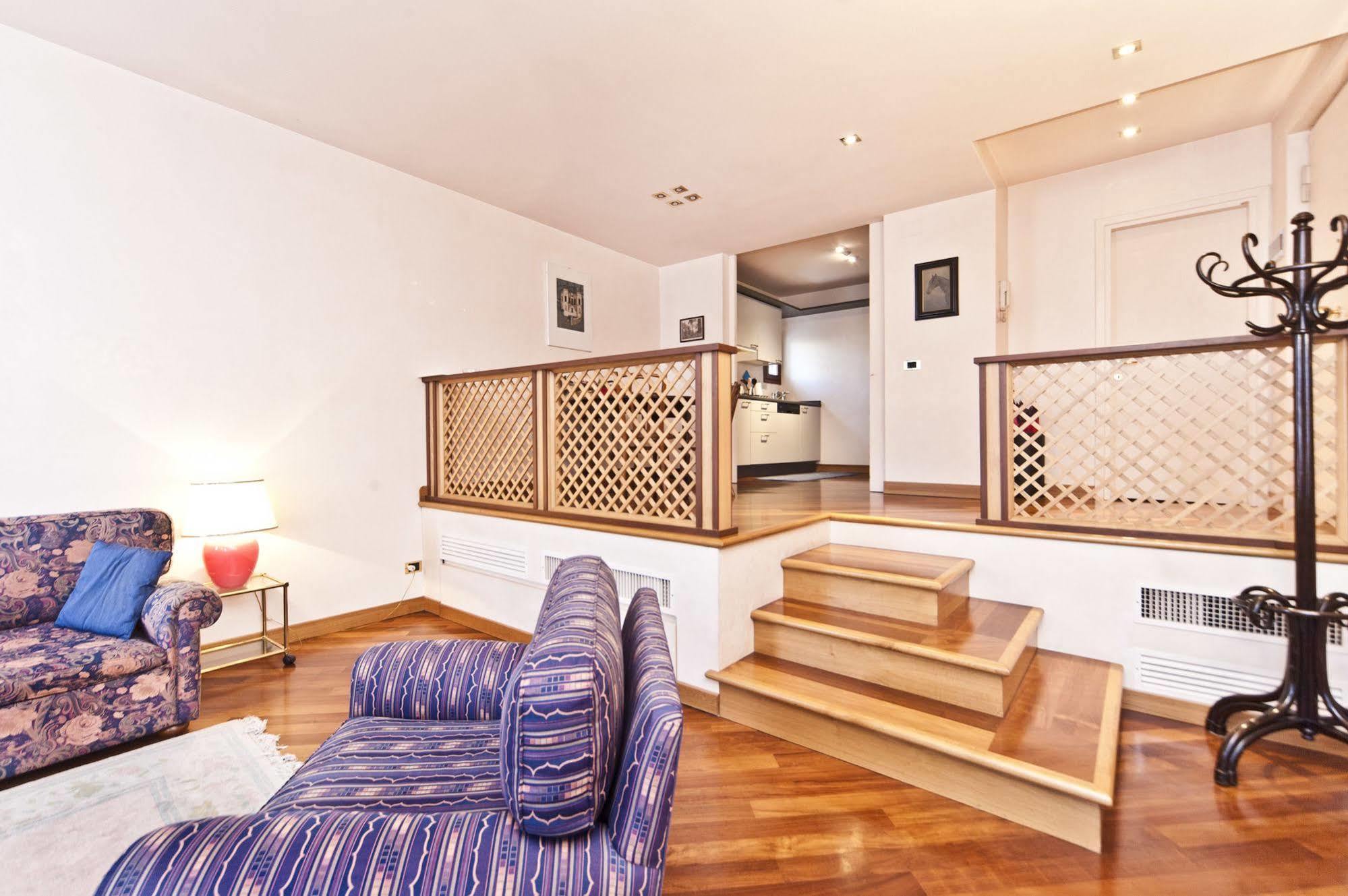 Very Central Apartment In Historical 1600 Palace With Lift A Few Min Walk From San Marco Square Venedig Exterior foto